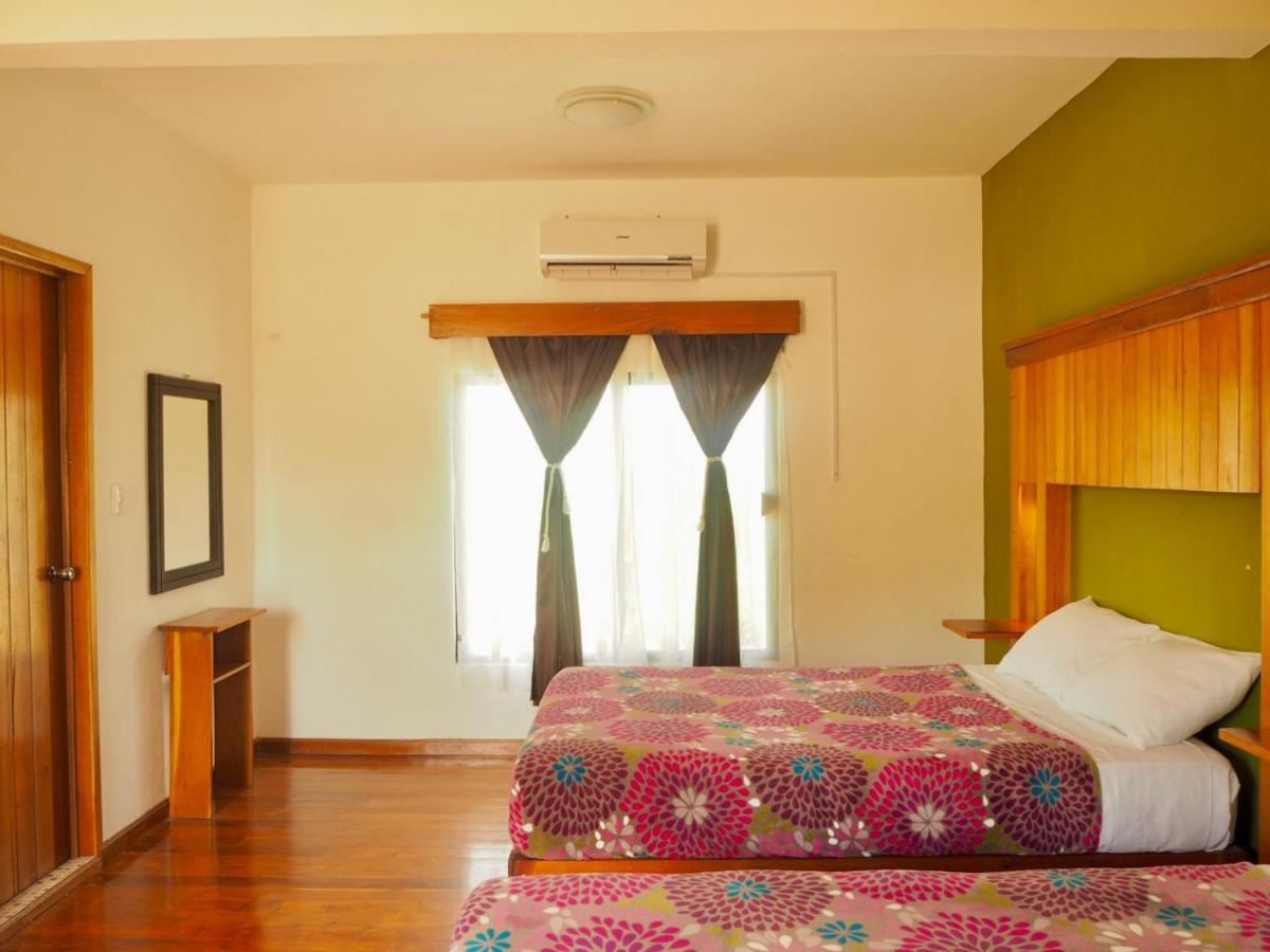 Hotel Maya Balam Xpujil Exterior photo